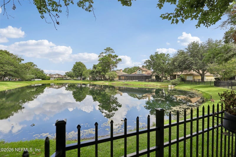 1588 Rivertrace Dr, Fleming Island, FL 32003