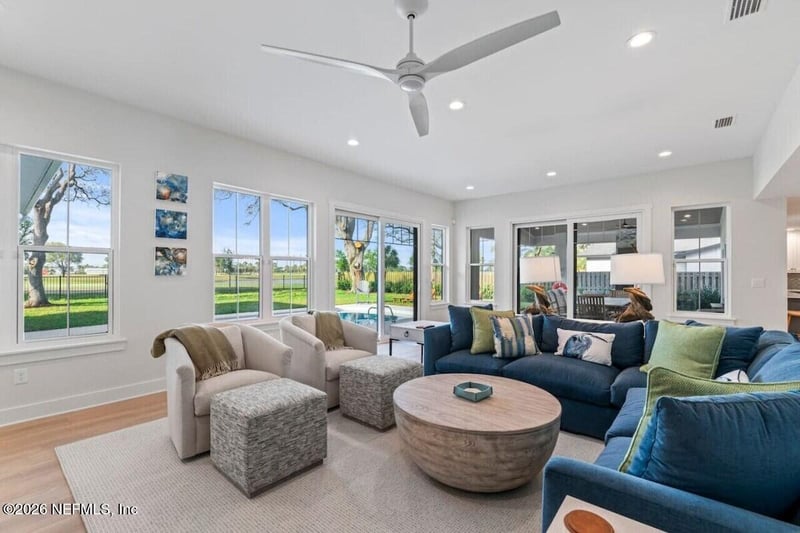 19 Fairway Ln, Jacksonville Beach, FL 32250