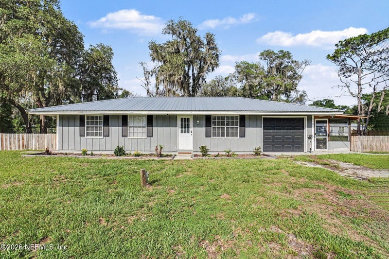 110 Horse Landing Rd, Satsuma, FL 32189