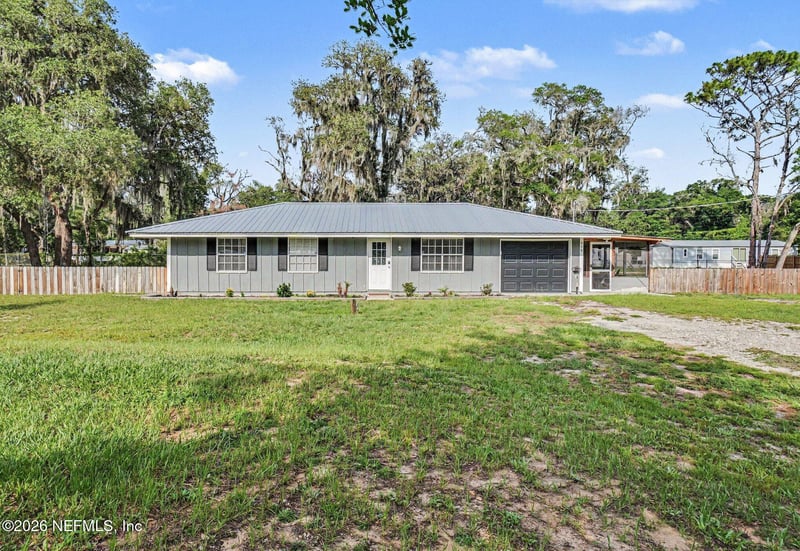 110 Horse Landing Rd, Satsuma, FL 32189