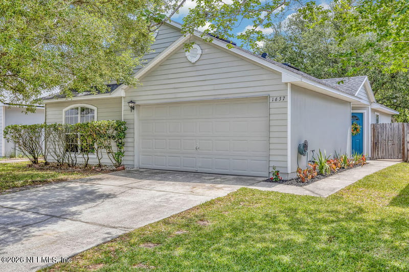 1637 Teaberry Dr, Middleburg, FL 32068