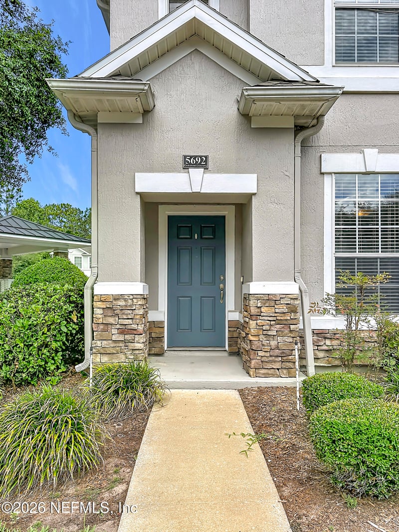 5692 Parkstone Crossing Dr, Jacksonville, FL 32258