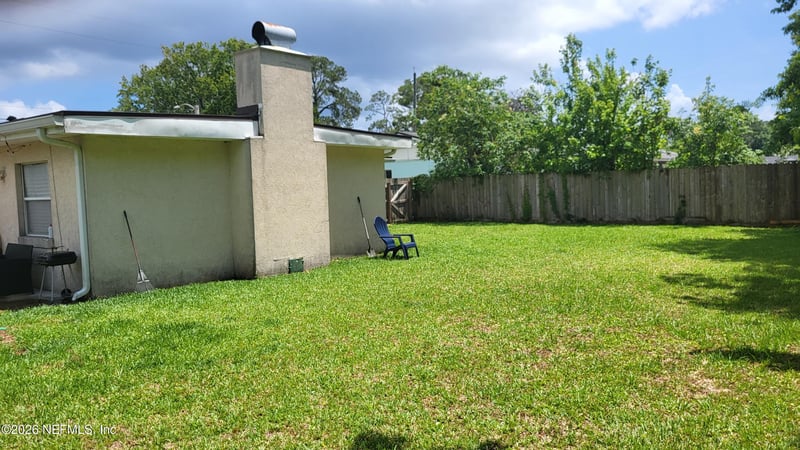 2222 Shull Dr, Jacksonville, FL 32216