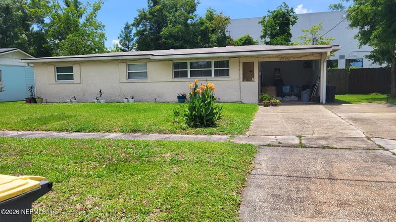 2222 Shull Dr, Jacksonville, FL 32216
