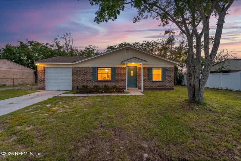 2224 Mindanao Dr, Jacksonville, FL 32246