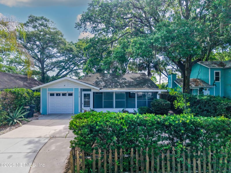 2119 Fairway Villas Ln, Atlantic Beach, FL 32233