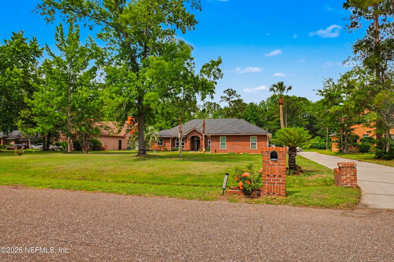 12573 Sampson Rd, Jacksonville, FL 32218
