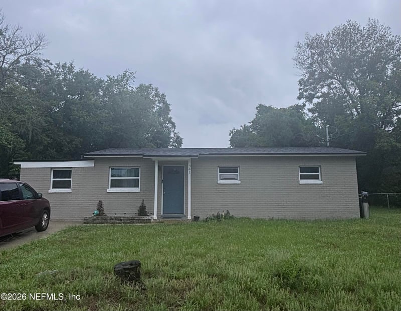 341 Parkwood Dr, Orange Park, FL 32073