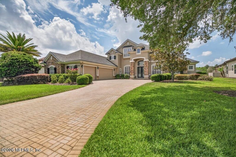 824 Dorchester Dr, St Johns, FL 32259