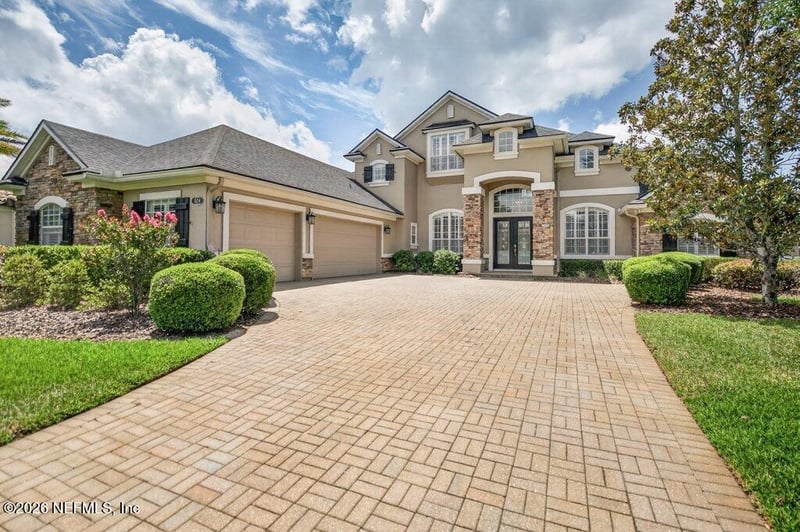 824 Dorchester Dr, St Johns, FL 32259