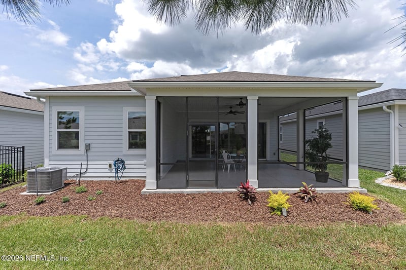 383 Ladyslipper Dr, St Johns, FL 32259