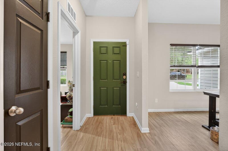 873 Grace Cir, Jacksonville, FL 32205