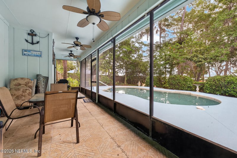 469 Pablo Point Dr, Jacksonville, FL 32225