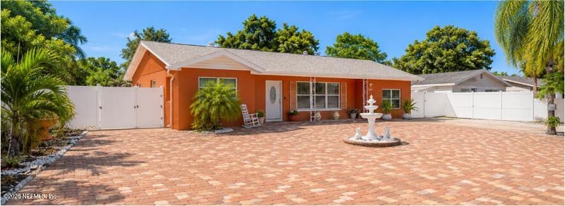 4310 82nd St, Bradenton, FL 34209