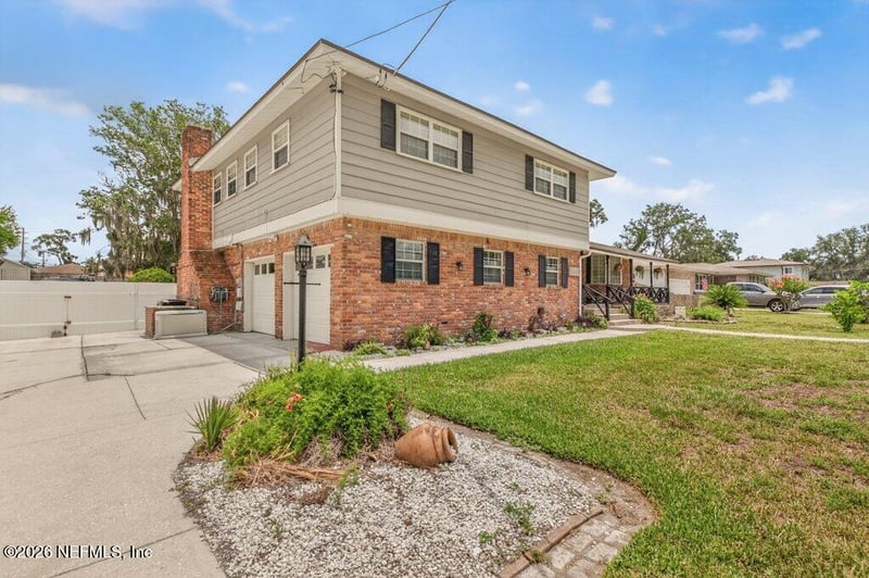 2705 Holly Ridge Dr, Orange Park, FL 32073