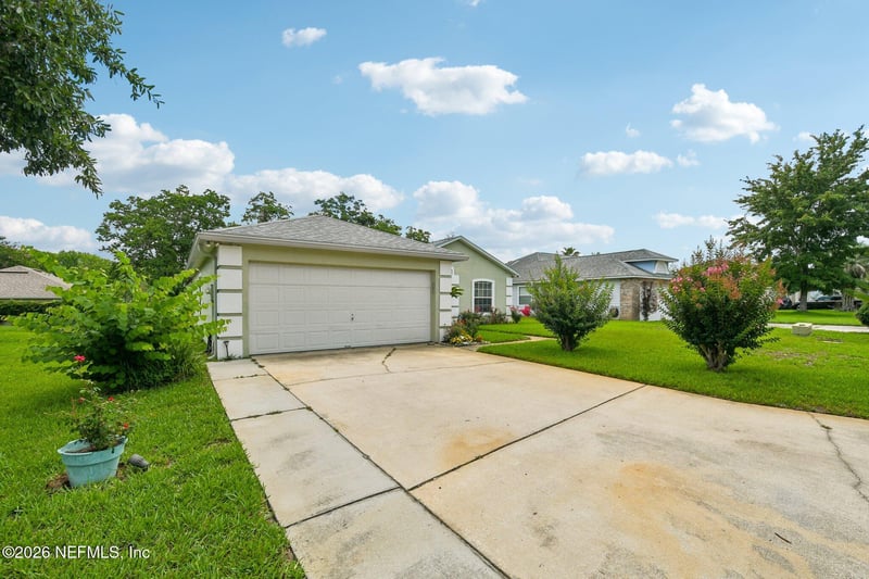 1585 Saddlebrook Ln, Jacksonville, FL 32221