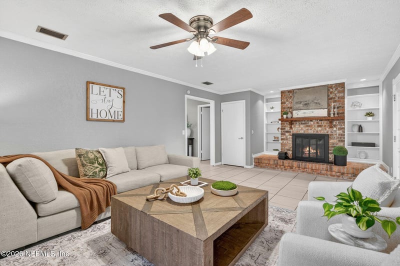 138 Ridgefield Ct, Orange Park, FL 32065