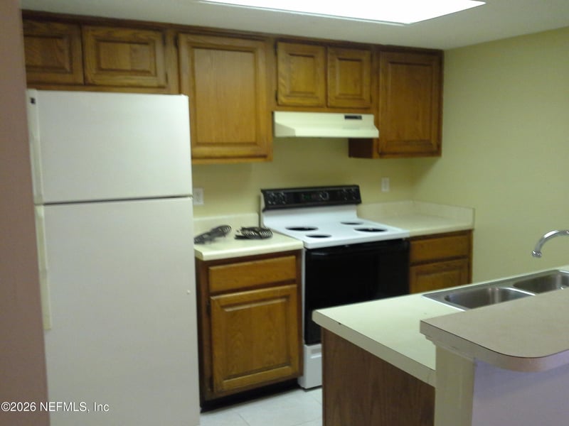 7648 Jana Ln, Jacksonville, FL 32210