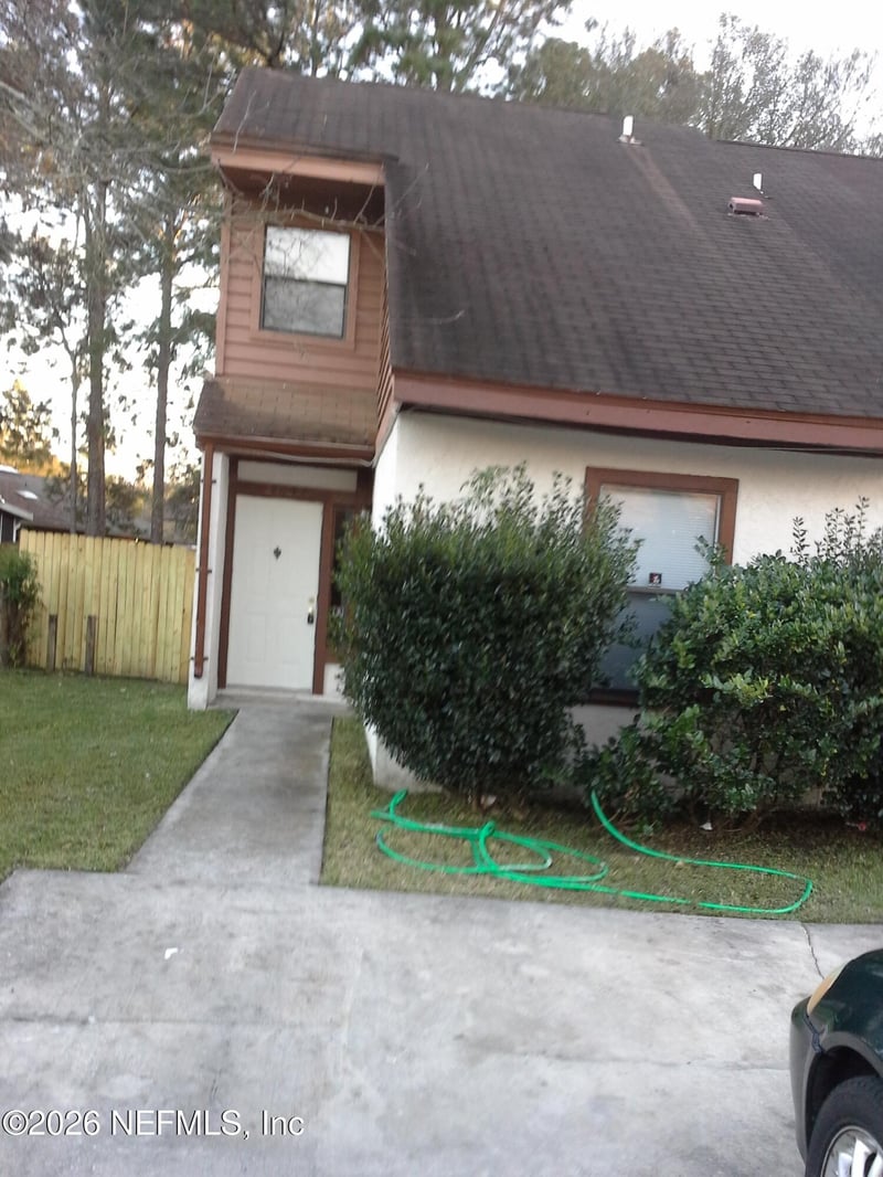 7648 Jana Ln, Jacksonville, FL 32210