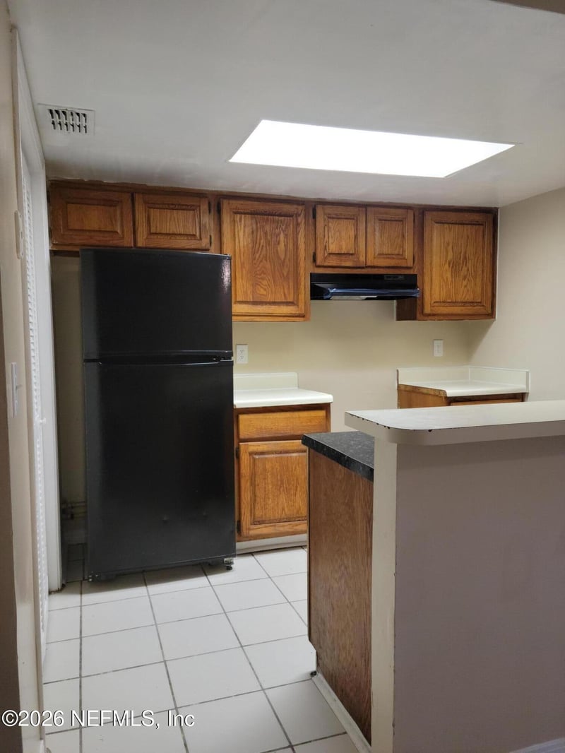 7635 Jana Ln, Jacksonville, FL 32210