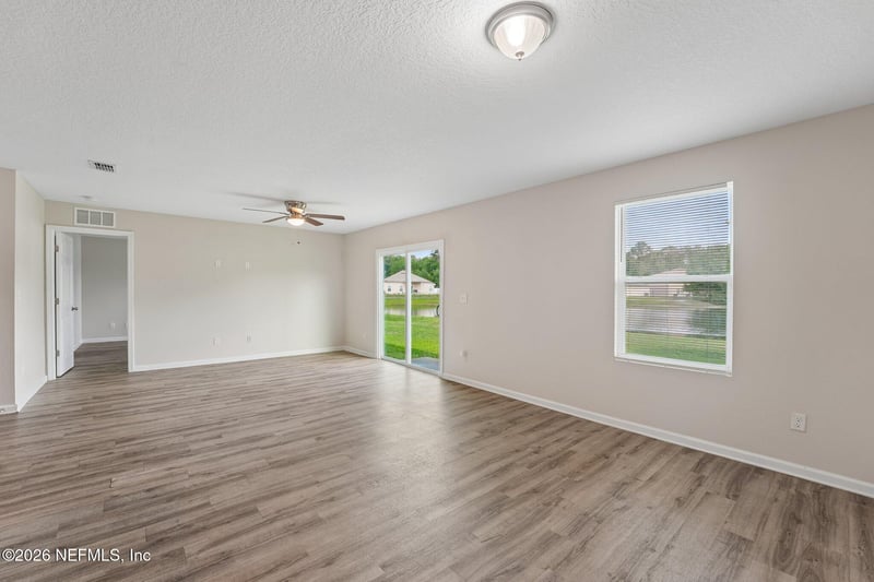 7065 Plymouth Grove Ct, Jacksonville, FL 32220