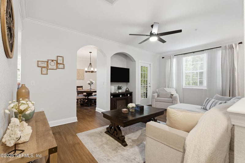 10075 Gate Pw #403, Jacksonville, FL 32246