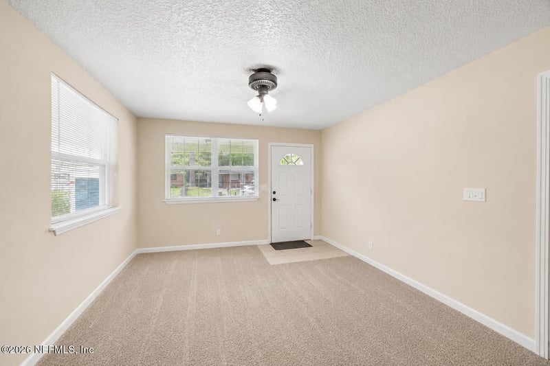 5231 Poppy Dr, Jacksonville, FL 32205