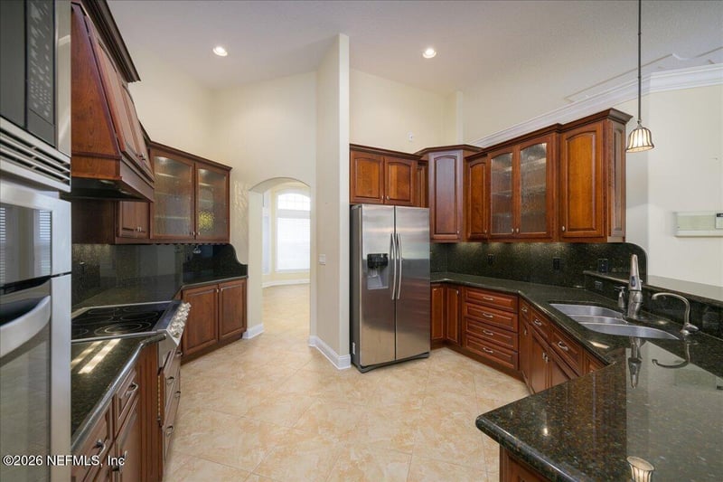 235 Crystal Cove Dr, Palatka, FL 32177