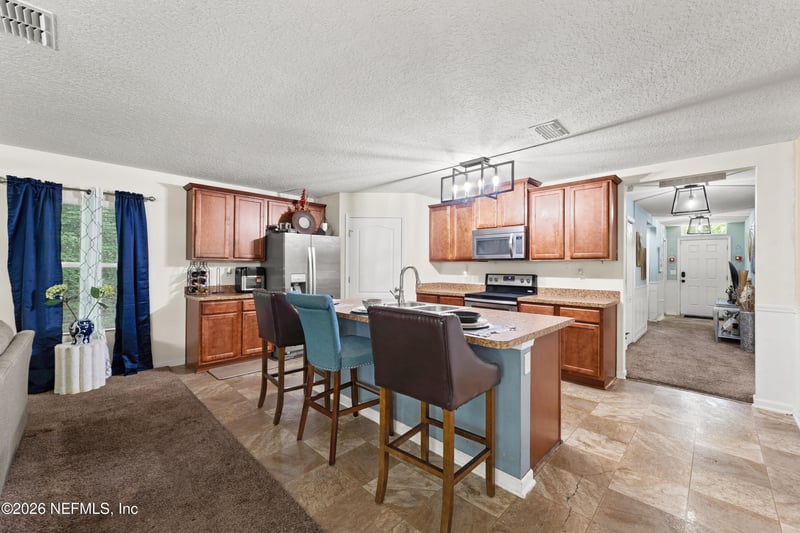 8949 Oxfordshire Dr, Jacksonville, FL 32219