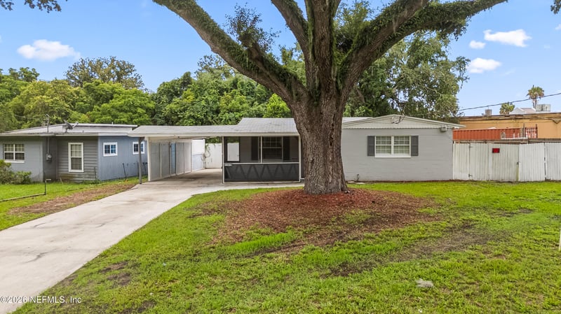 1241 King Arthur Rd, Jacksonville, FL 32211