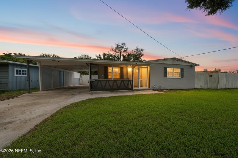 1241 King Arthur Rd, Jacksonville, FL 32211