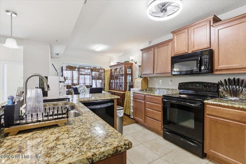101 25th Ave #J15, Jacksonville Beach, FL 32250