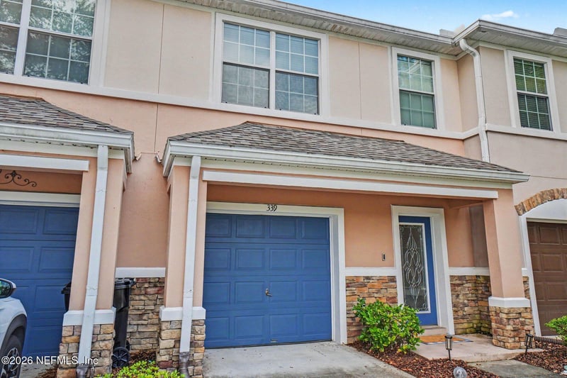 339 Sunstone Ct, Orange Park, FL 32065