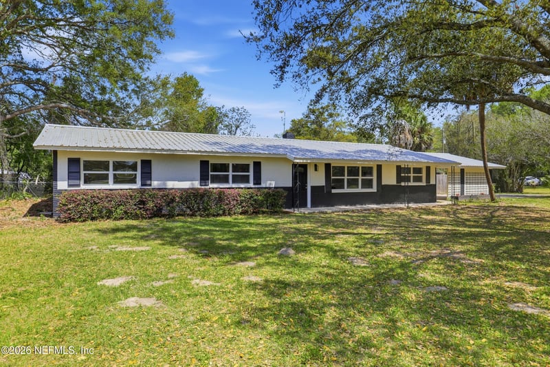 980 105th St, Trenton, FL 32693