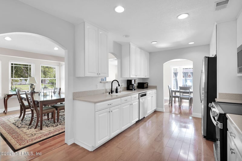 10164 Bear Valley Rd, Jacksonville, FL 32257