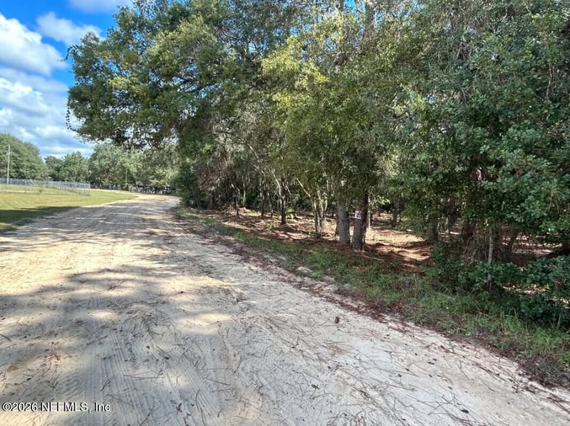 Delaware Ave, Interlachen, FL 32148