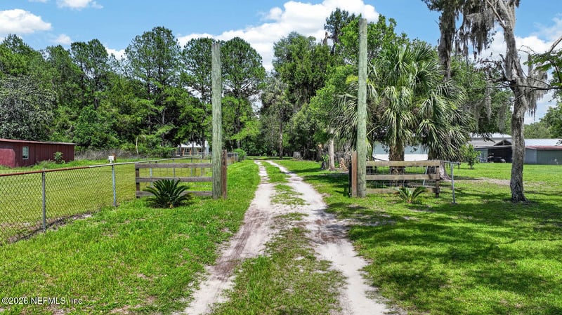 264 Peniel Church Rd, Palatka, FL 32177