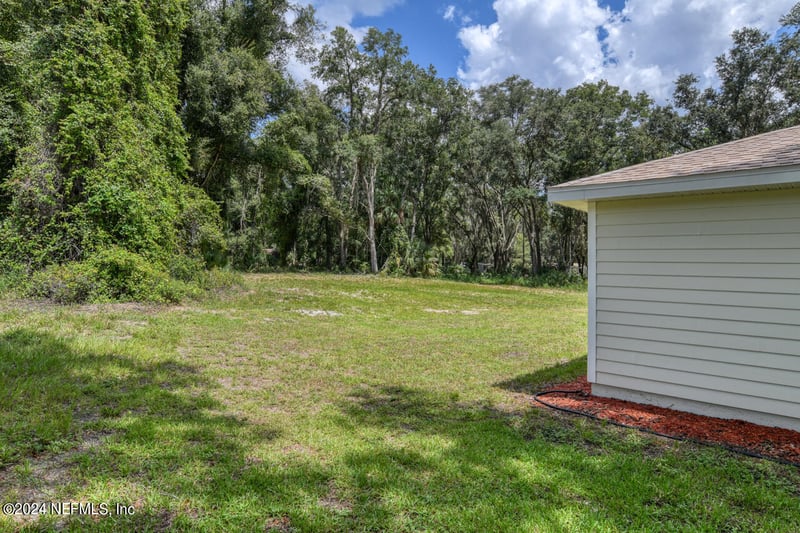 101 Killian Dr, Hawthorne, FL 32640