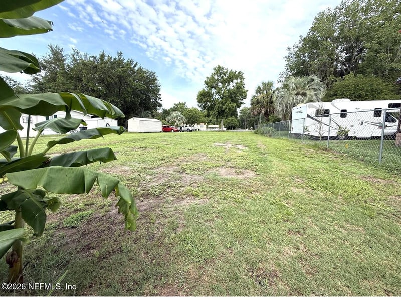 000 Finnigan Rd, Satsuma, FL 32189