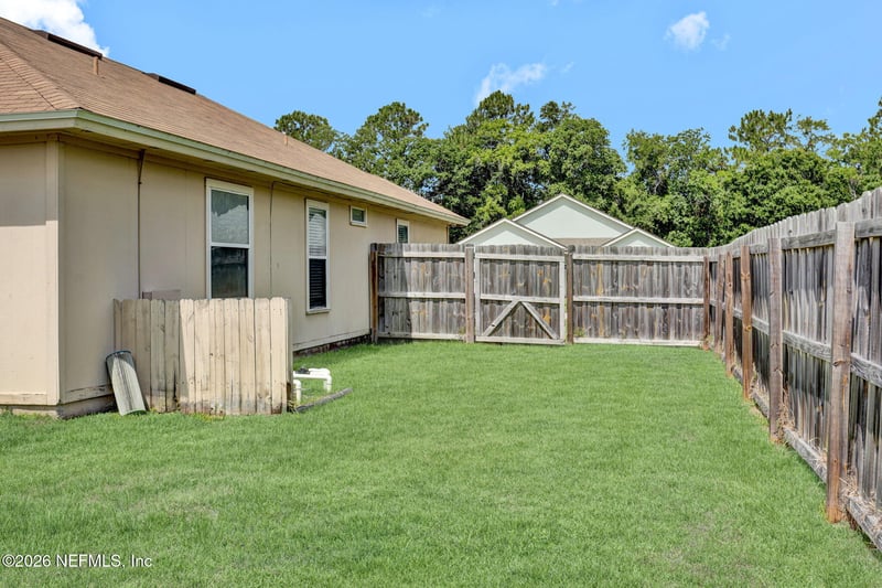 1835 Dartmouth Dr, Middleburg, FL 32068