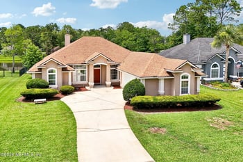 392 Maplewood Dr, St Johns, FL 32259