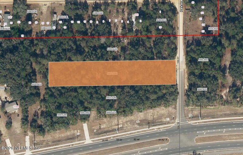 105 Park Ave, Interlachen, FL 32148