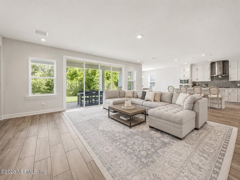 275 Ranch Land Cir, St Johns, FL 32259