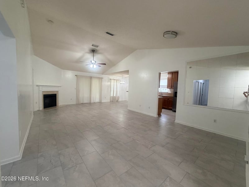 6423 Crimson Leaf Ln, Jacksonville, FL 32244