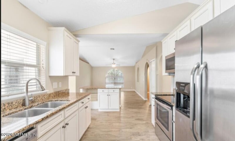 13044 Nandina Ln, Jacksonville, FL 32246