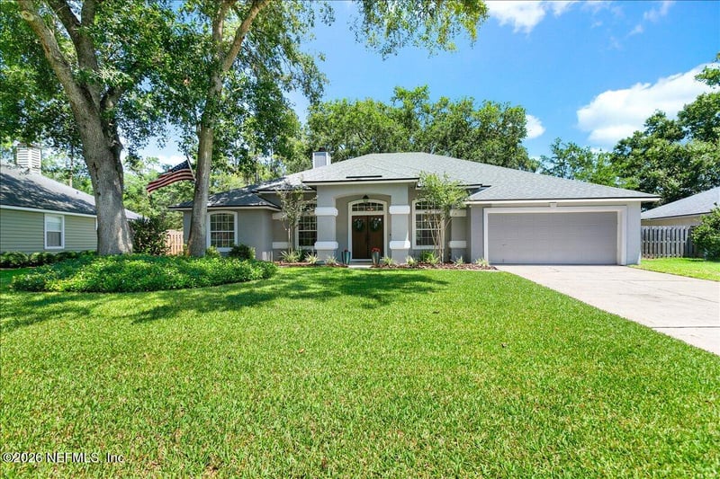 1113 Lake Parke Dr, St Johns, FL 32259