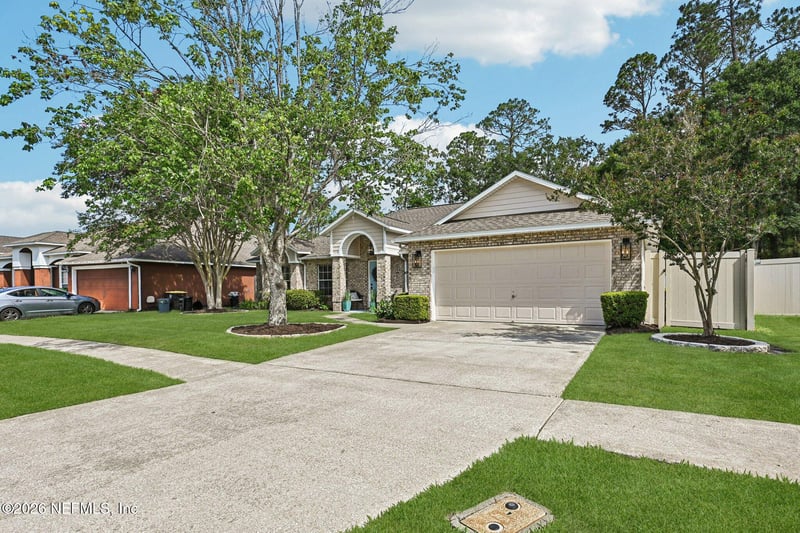 10383 Meadow Point Dr, Jacksonville, FL 32221