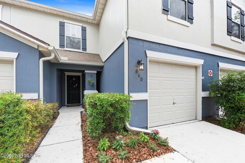 860 Black Cherry Dr, St Johns, FL 32259