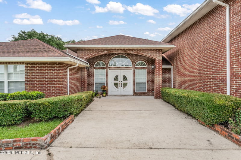 12562 Angel Lake Dr, Jacksonville, FL 32218