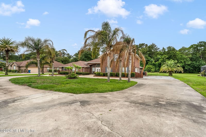 12562 Angel Lake Dr, Jacksonville, FL 32218
